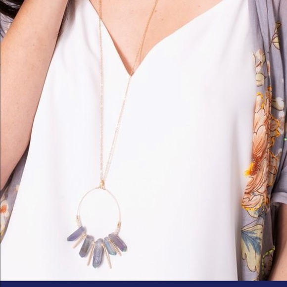 ONE LEFT! 🚨 Angel Aura Quartz Pendant Necklace - Picture 4 of 5